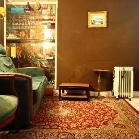 A Cozy Parisian Nest By Notre Dame *